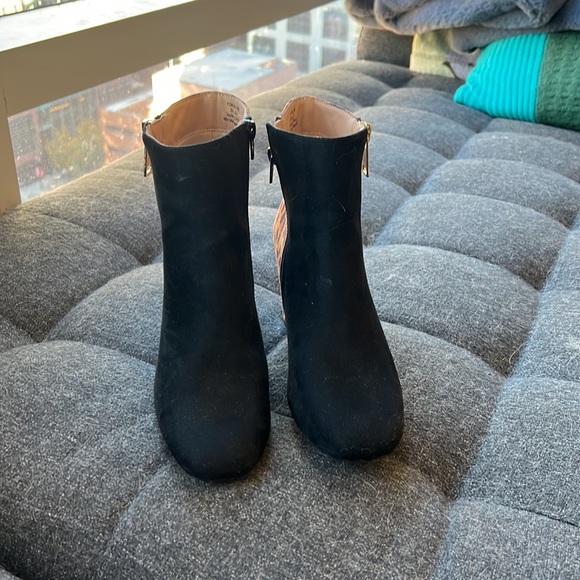 Colorblock Animal Print Booties - Picture 4 of 7